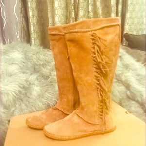 Ugg Women Mocassin Style Boot